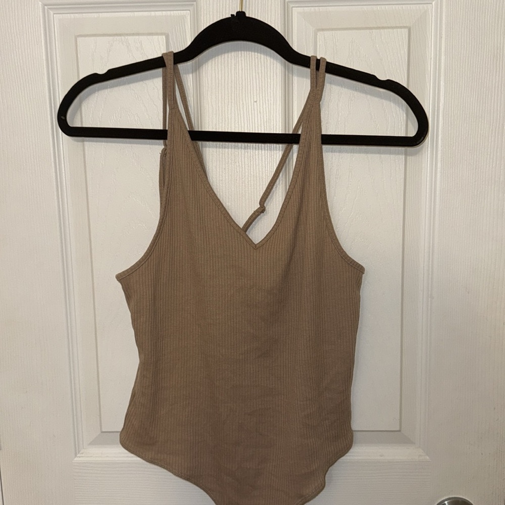 🌷NWT knit bodysuit